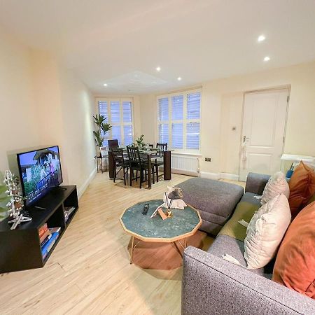 3 Bedroom Apartment With Private Terrace In Pimlico, Westminster, Victoria ロンドン エクステリア 写真