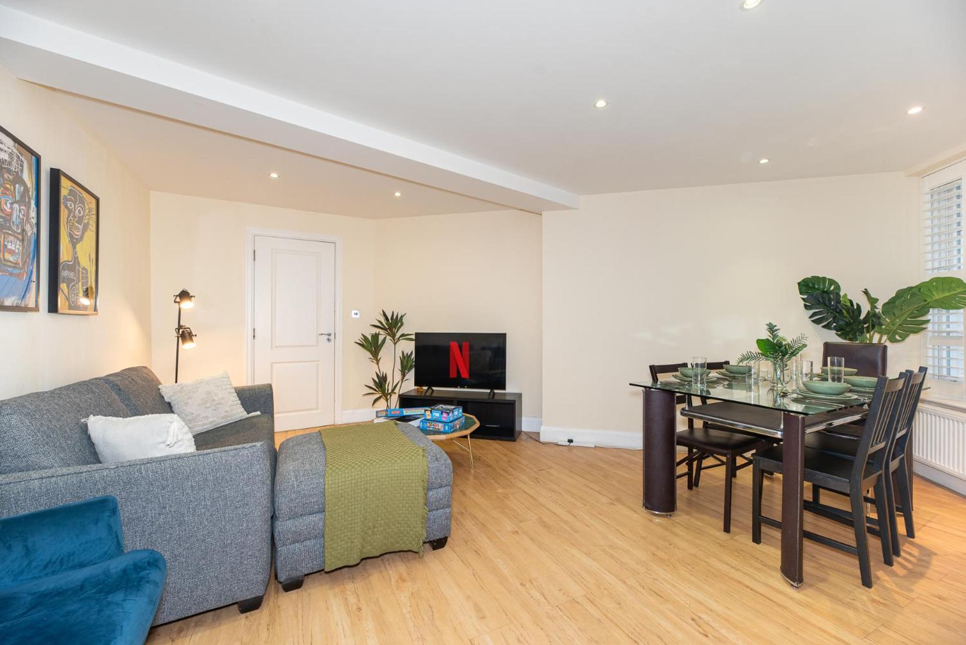 3 Bedroom Apartment With Private Terrace In Pimlico, Westminster, Victoria ロンドン エクステリア 写真