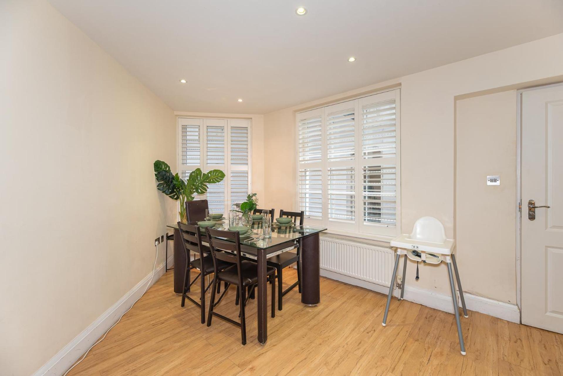 3 Bedroom Apartment With Private Terrace In Pimlico, Westminster, Victoria ロンドン エクステリア 写真