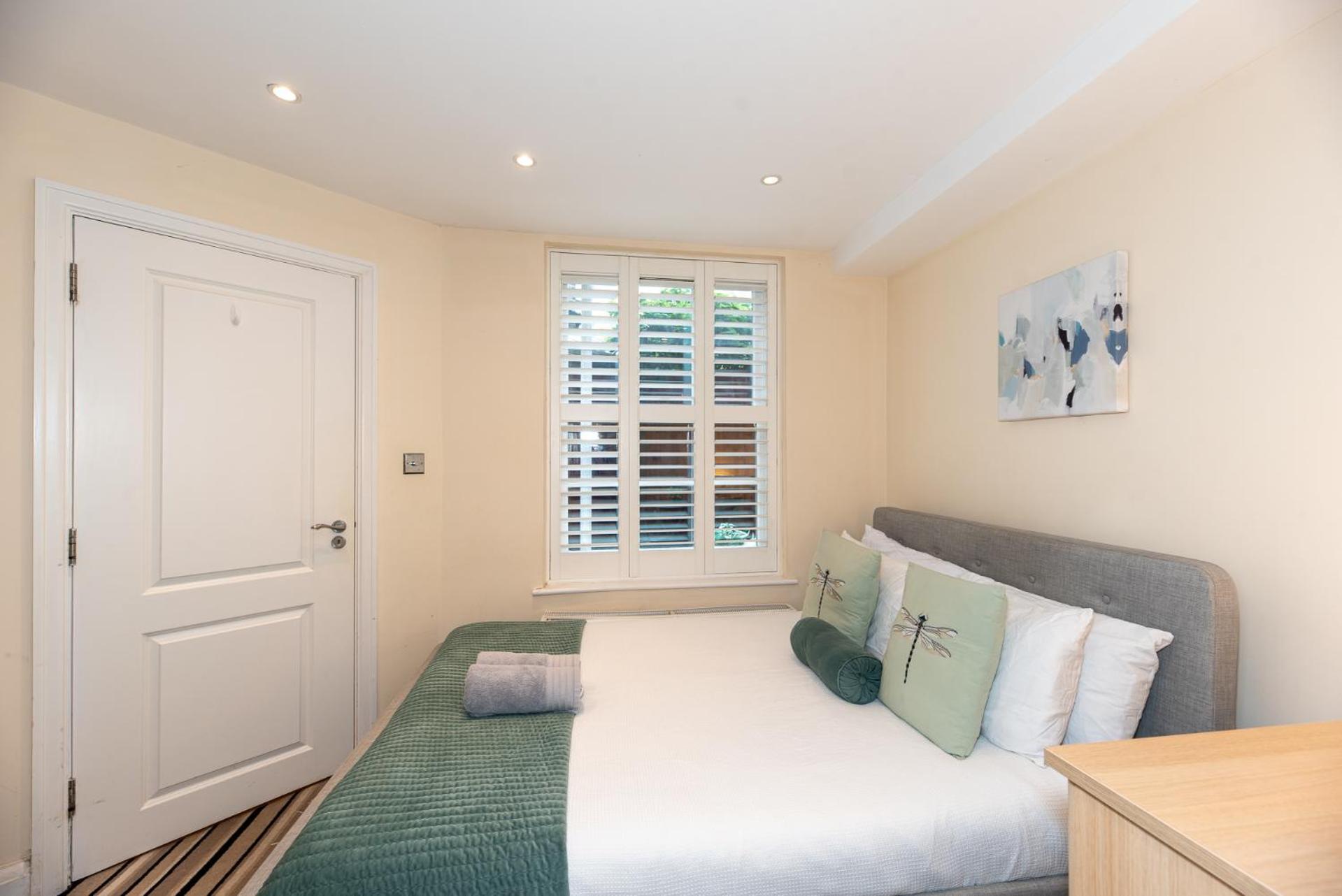 3 Bedroom Apartment With Private Terrace In Pimlico, Westminster, Victoria ロンドン エクステリア 写真
