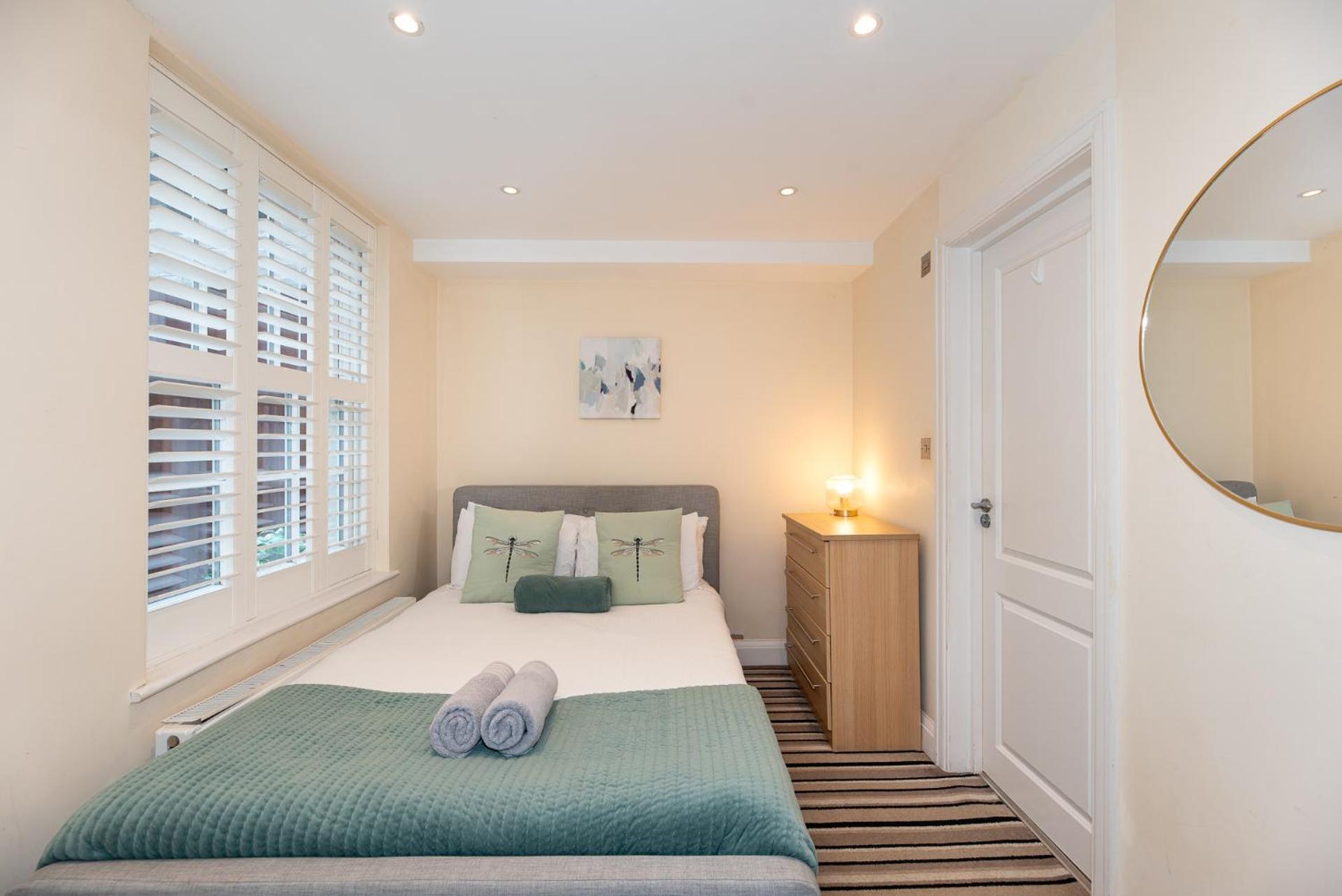 3 Bedroom Apartment With Private Terrace In Pimlico, Westminster, Victoria ロンドン エクステリア 写真