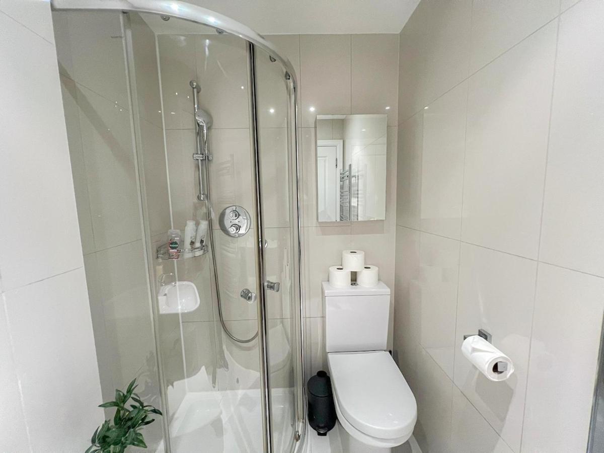 3 Bedroom Apartment With Private Terrace In Pimlico, Westminster, Victoria ロンドン エクステリア 写真