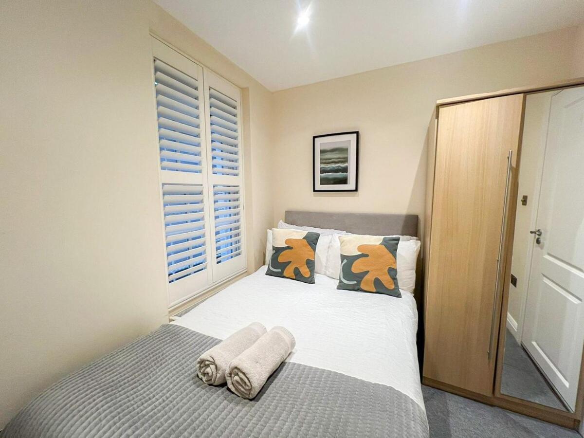 3 Bedroom Apartment With Private Terrace In Pimlico, Westminster, Victoria ロンドン エクステリア 写真