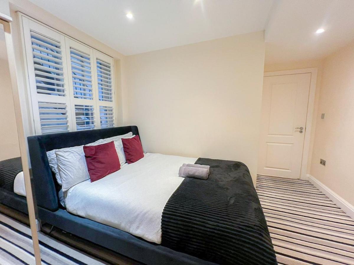 3 Bedroom Apartment With Private Terrace In Pimlico, Westminster, Victoria ロンドン エクステリア 写真