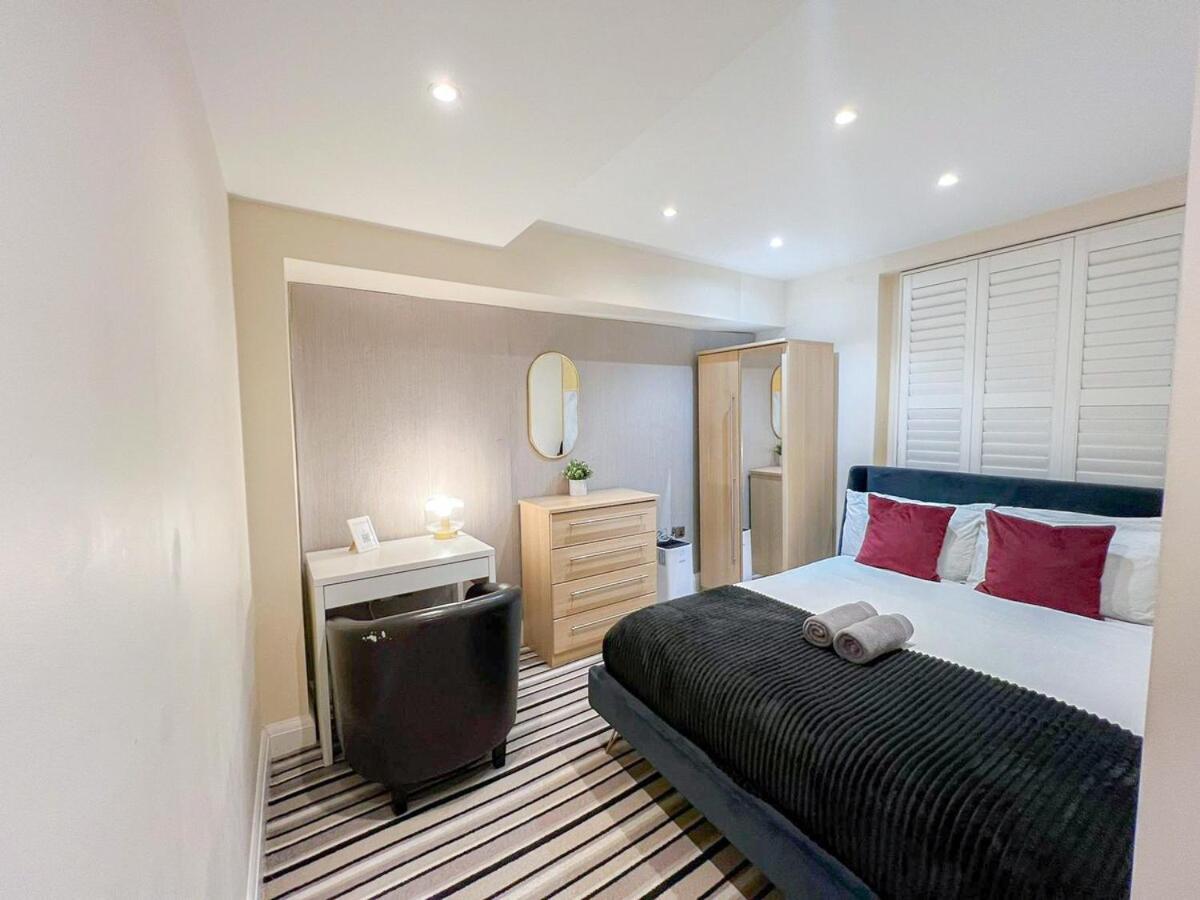 3 Bedroom Apartment With Private Terrace In Pimlico, Westminster, Victoria ロンドン エクステリア 写真