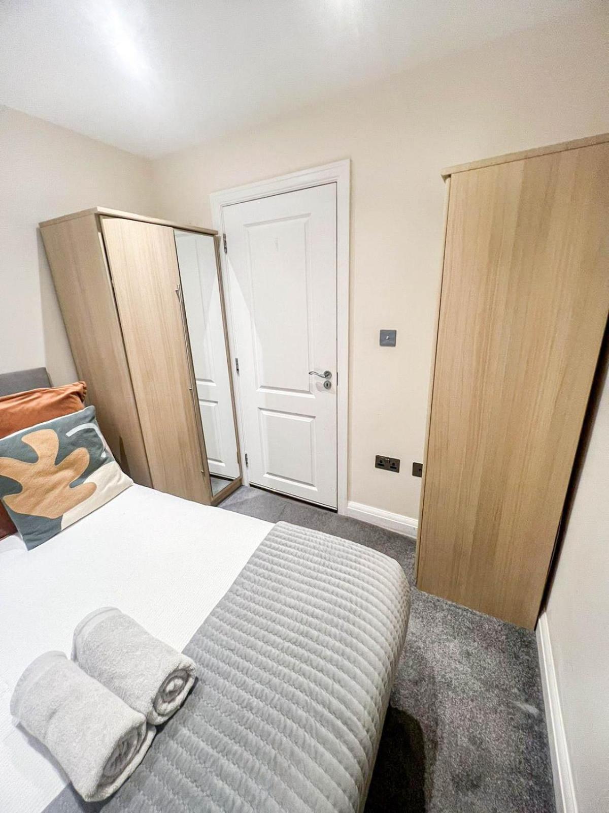3 Bedroom Apartment With Private Terrace In Pimlico, Westminster, Victoria ロンドン エクステリア 写真