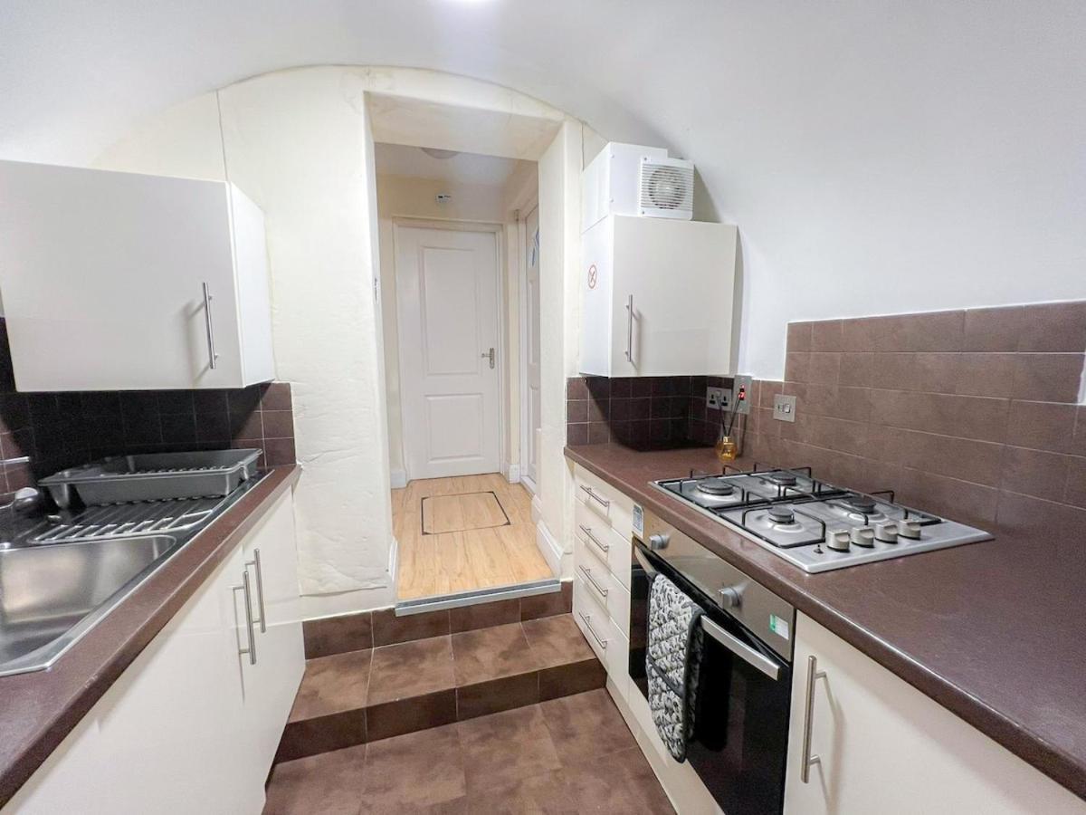 3 Bedroom Apartment With Private Terrace In Pimlico, Westminster, Victoria ロンドン エクステリア 写真